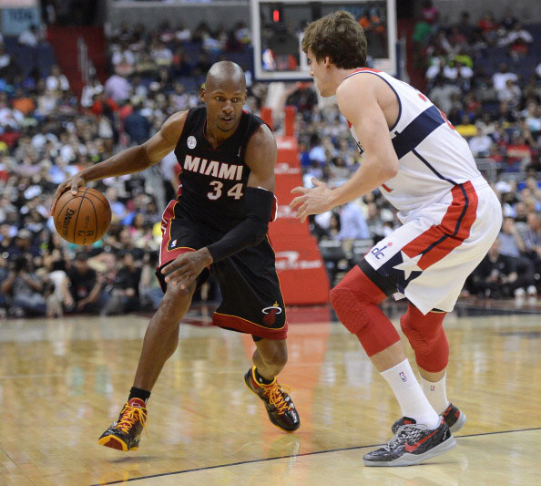 他们再次证 他们再次证