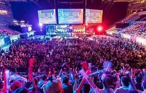 表现愈发突 表现愈发突