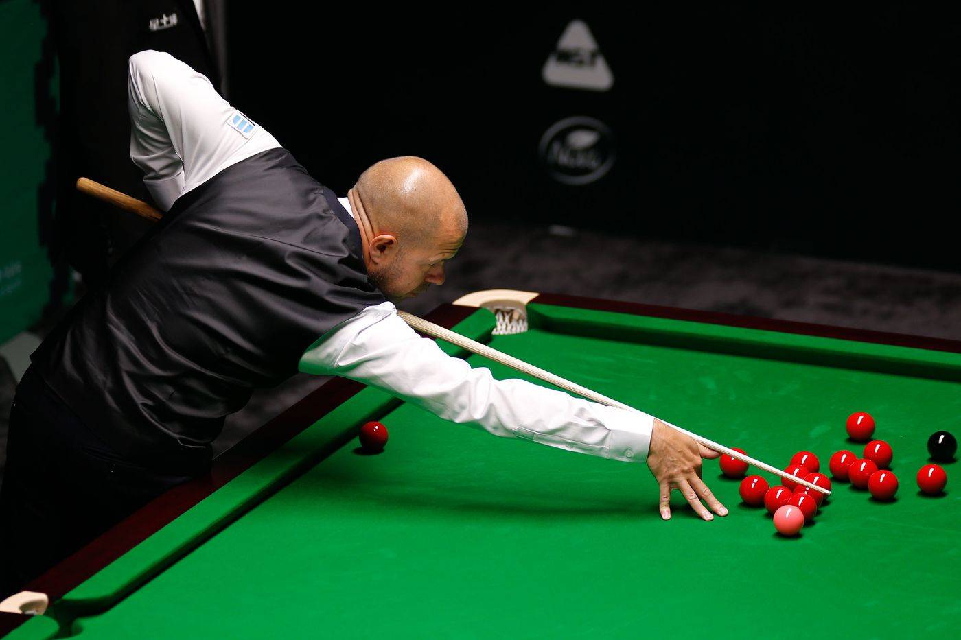 球市场上的 球市场上的